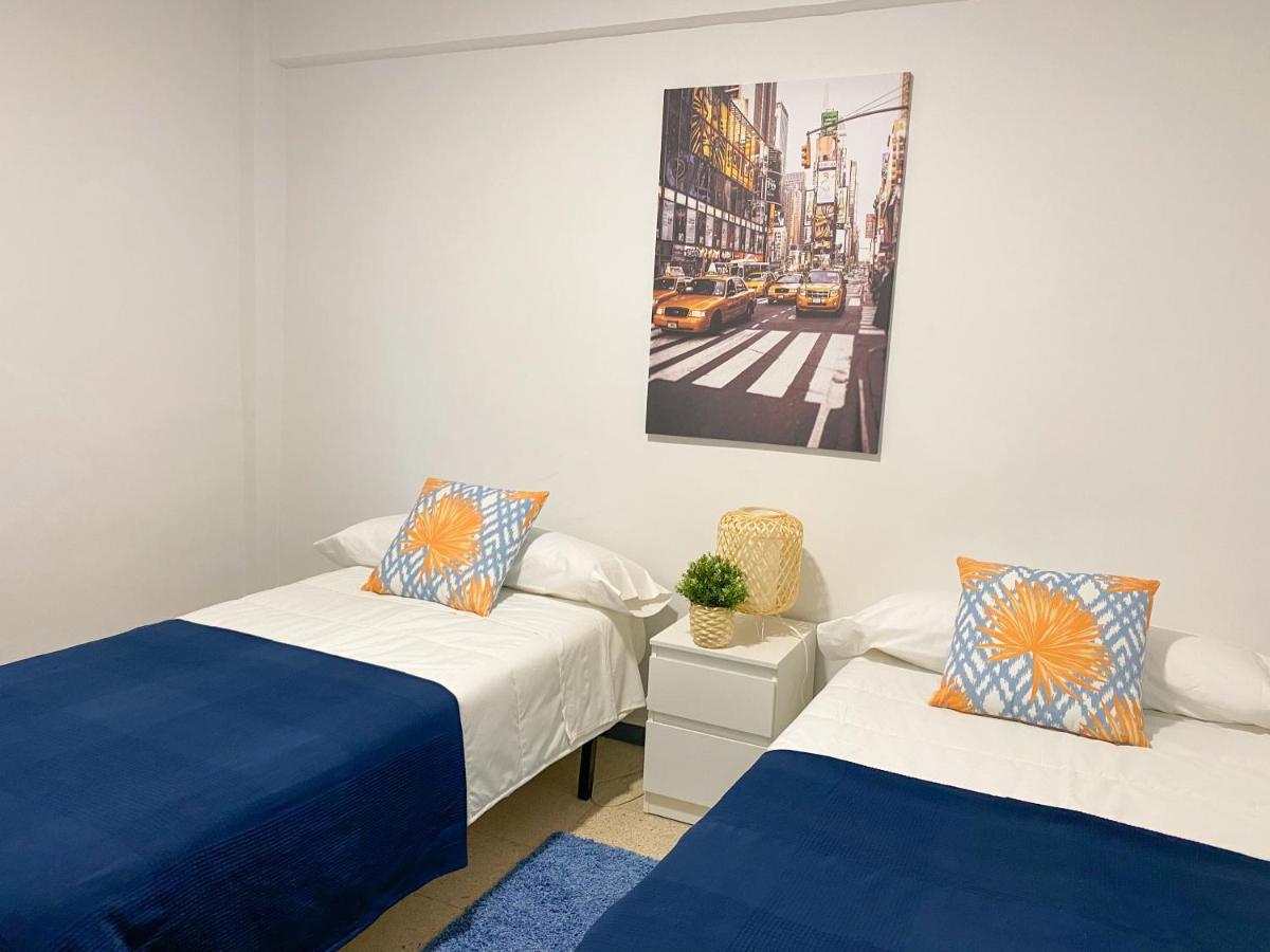 Piso Primera Linea De Playa Laredo Exterior photo